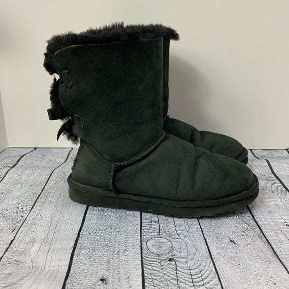 UGG Australia black bow tie boots - Picture 2 of 4